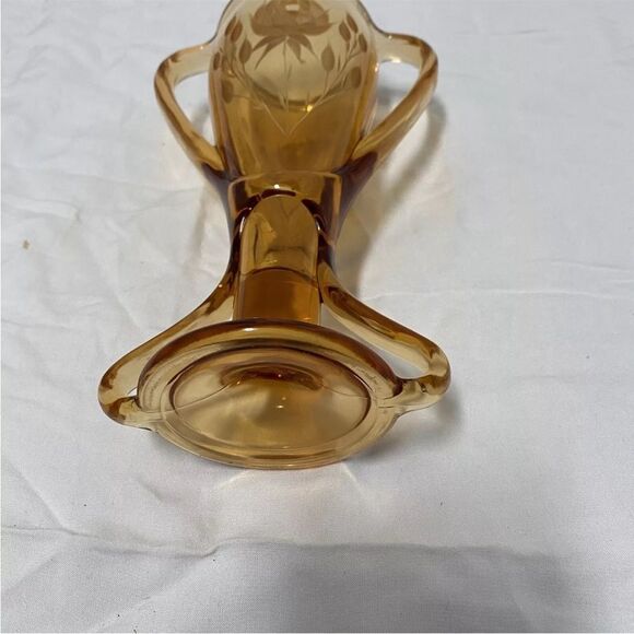Amber Floral Trophy Vase - Picture 6 of 7